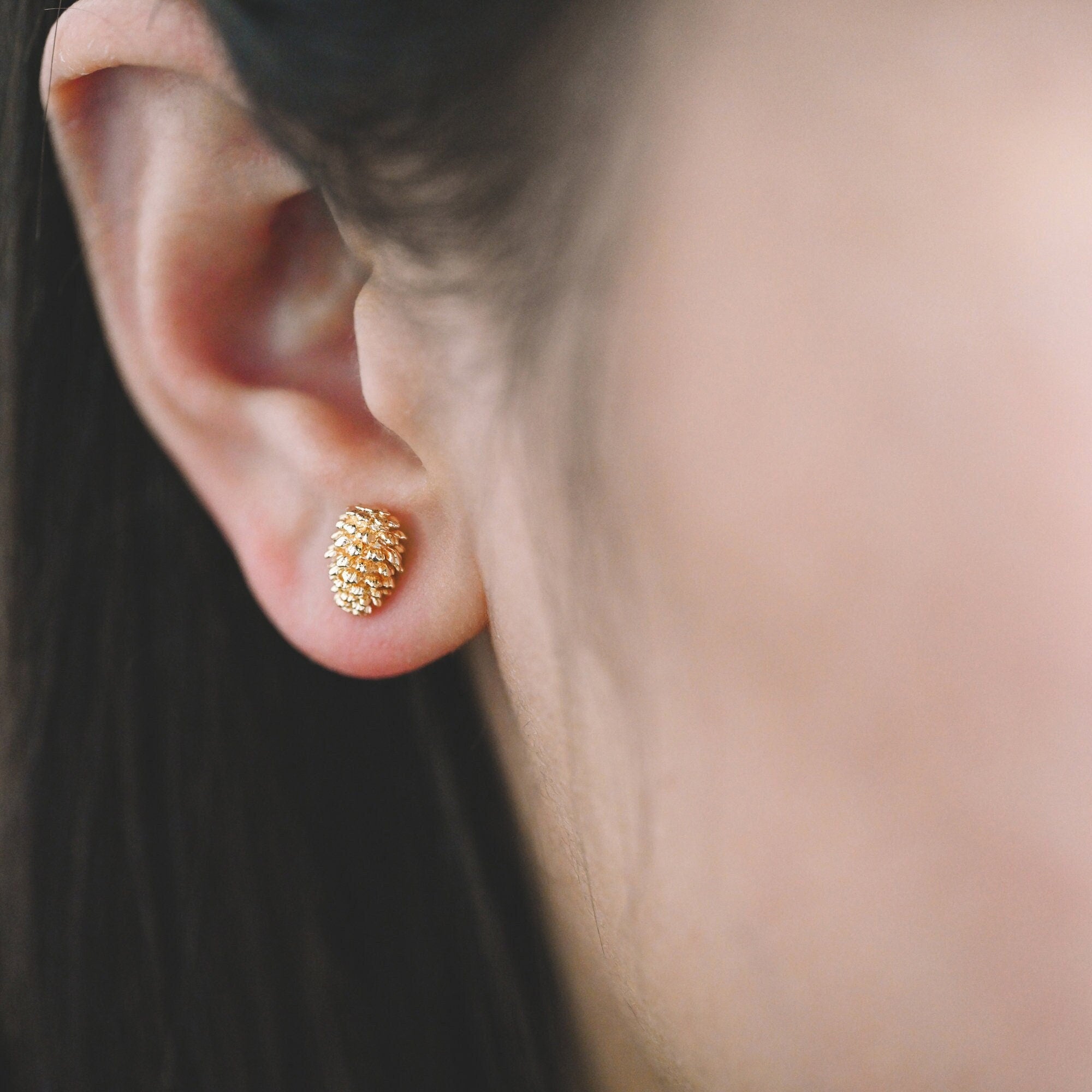 10pcs Gold Pine Cone Earrings 9x7mm, Gold Plated Brass Minimalist Stud Earrings (GB-4040)